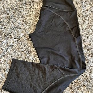 Victoria’s Secret sport legging
